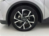 車のイメージを大きく左右するホイール部分はコダワリを持ちたいですね。