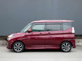 「車線逸脱警報機能 & ふらつき警報機能」カメラが車線を認識し、居眠り等による車線のはみ出しや蛇行(ふらつき)を検知すると、ブザーとメーター表示で注意を促します!