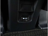 AC電源 AC100V・1500W 室内コンセント(センターコンソールボックス後方)