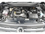 【エンジン】1.0L 直列3気筒ターボ。コンパクトながら軽快でパワフルな走力が魅力です。