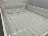 営業時間は朝9:30?17:45です。毎週火曜日は定休日ですが、その他にも定休日がございます。