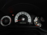 展示車は全てトヨタの車を知り尽くしたエキスパートが基本性能に関わる機能や状態を徹底的にチェックしています。消耗部品の事前交換など法定12ヶ月点検相当の点検・整備を必ず実施しています。