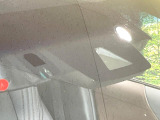 【トヨタセーフティセンス】走行中に前方の車両等を認識し、衝突しそうな時は警報とブレーキで衝突回避と被害軽減をアシスト。より安全にドライブをお楽しみいただけます。