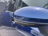 ウィンカー付きドアミラーで更にスタイリッシュで存在感あり! 対向車からの視認性アップで安全性も高まります!