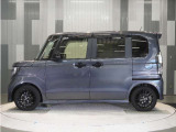 整備代金を車両本体価格に含んでおります。法定点検整備または定期点検を実施し、点検記録簿を発行致します。