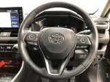 ハンドルは車を運転する上で、ずっと握っている重要なパーツです。手にフィットする物がいいですよね♪