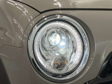 【LEDヘッドランプ】明るいライトが夜間の安全運転をサポートします。消費電力も少なく長寿命です。