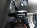 ミリ波レーダーと単眼カメラで先行車を認識し、車速に応じた車間距離を保ちながら追従走行を支援します。(全車速追従機能付)