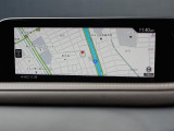 マツダコネクトの8.8インチワイドセンターディスプレイです。『Android Auto』『Apple CarPlay』や独自のコネクテッドサービスに対応したインターフェイスシステムです。