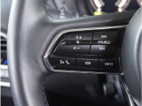 【ステアリングスイッチ】運転中、前方から目線をそらすことなく、オーディオ等の操作が可能な便利機能。安心&快適ドライブにはマストな装備。