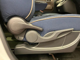 【運転席シートリフター】 体格に合わせたドライビングポジションに調整できます。