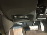 【ETC車載器】高速道路の料金所を、止まらずスムーズに通過。小銭を用意する手間も、窓を開けるわずらわしさもありません。遠出をグッと身近にしてくれる快適ドライブの必須アイテムです。