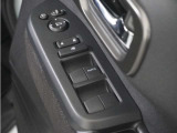 ◆パワーウィンドウスイッチ◆運転席から全席の窓の開閉操作を行うことが出来いつでも換気ができます!