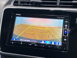 【バックカメラ】リバースにするだけで映ります、後方の安全確認や、狭い駐車場での車庫入れ、雨の日や夜間など視界の悪い時に便利です!安全にバックする為には欠かせない装備です。