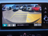 ◆【リアカメラ】が装着されています。リバースに入れるだけで映ります。後方の安全確認や、狭い駐車場での車庫入れ、雨の日や夜間など視界の悪い時に便利です。安全にバックする為には欠かせない装備です。