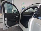 BMWプレミアムセレクション前橋では、高年式低走行モデルからMモデル、年式が経ちなかなかディーラーでは見かけないモデルまで幅広いラインナップで認定中古車を取り扱っております。品質に自信があります。