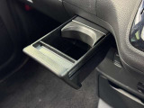 ドリンクホルダーがあって便利で長距離ドライブも可能です