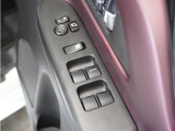 ◆パワーウィンドウスイッチ◆運転席から全席の窓の開閉操作を行うことが出来いつでも換気ができます!