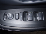 全てのドアガラスを運転席での操作が可能!窓を開けて走るドライブも気持ちがいいですよね!!♪