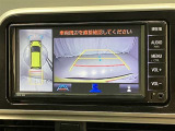 パノラミックビューモニター付きです。車両を上から見たような映像をディスプレイオーディオ画面に表示。運転席からの目視だけでは見にくい、車両周辺の状況をリアルタイムでしっかり確認できます。