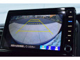 バックカメラが装備されており、後方の安全確認はもちろんのこと狭い場所での駐車や雨の日・夜間など視界の悪いコンディションでのストレスの軽減にもなります!