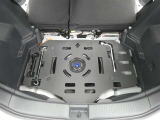 【車載工具】タイヤ交換には必需品ですね!万が一に役立つ工具です。緊急時に備え、使い方をしっかり覚えておきましょう。