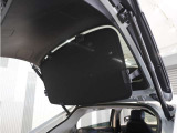 ◆トノカバー装備◆荷室を覆い保護してくれるカバーを装備!。プライバシー保護にも役立ちます。