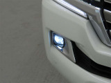 LEDフロントフォグランプを装備しております。