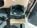 豊富に在庫を取り揃えています。 軽自動車からミニバン、セダン、SUV、話題のハイブリッド車などなど続々入荷中です!