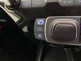 アドバンストパークがついております。最新の自動駐車システムで駐車が苦手な方をアシストしてくれます!