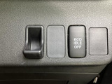 停車時に映像を楽しめるTVモニター。移動時間を有効活用できるエンターテイメント機能、家族旅行などにも最適です。