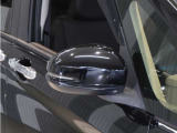 ◆ドアミラーウインカー◆ドアミラーにウインカーを装備しています。対向車に自身の進行方向を合図し安全に運転できます。