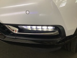 【フォグライト】霧などの悪天候時、自車の位置を示すとともに前方や路肩が見えずらい時、近い位置をワイドに照らしてくれます。