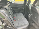 ゆとりある広々とした車内空間は、ドライブを始め買い物やレジャーなど、幅広く活躍します。一人でもみんなとでもお出かけを楽しみましょう!
