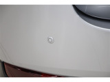 コーナーセンサーは障害物に近いた時に音やディスプレイ表示でお知らせしてくれる便利装備です。車の運転に自信のない方にはおすすめです。