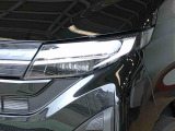 ☆オートライト機能☆車外の明るさに応じて自動的にヘッドランプを点灯・消灯。夕暮れ時やトンネルなどで役立ちます!