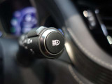 オートマチックハイビームを装備しております☆先行車や対向車のライトを認識し、ハイビームとロービームを自動で切り替える機能です!夜道の視界を確保してくれますので安心ですね♪