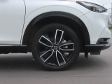 【ホンダ純正アルミホイール付き】タイヤサイズは『225/50R18』です。