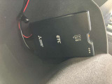 【 ETC車載器 】今や必需品のETC車載器。ETC専用のスマートインターなどを利用できて非常に便利なアイテム。