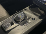 電動パーキングブレーキ+オートホールド