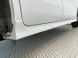 【現車確認及び来店納車のお願い】当社は県外販売を制限させて頂いております。基本は、近畿2府4県及び隣接県で、ご来店頂き現車確認及び、来店納車に限らせて頂いております。