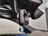 ☆BMWのルームミラーには自動防眩機能が備わっております。後続車のヘッドライトの明るさで幻惑されるのを防止☆