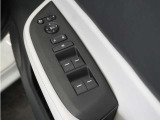 ◆パワーウィンドウスイッチ◆運転席から全席の窓の開閉操作を行うことが出来いつでも換気ができます!