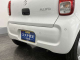 【後退時ブレーキサポート】リヤバンパーに4つの超音波センサーを内蔵し、車両後方にある障害物を検知。透明なガラスなども検知でき、コンビニの駐車場などでの衝突回避をサポートします。