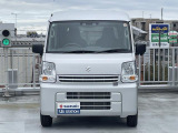 「エブリイ」 入荷いたしました!!ボディカラーは、シルキーシルバーメタリック♪ 安心の3年保証、走行無制限の 《OK保証プレミアム》 がついています。詳しくは、スタッフまで♪♪