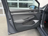点検整備ご納車前にCertified Pre-Owned独自の「点検チェック項目シート」により、部品や機能に関する全71項目もの厳しいチェックを実施します。