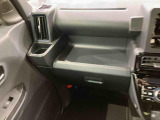 納車前にはプロのメカニックが、各部の点検を行います。ディーラーにしか出来ない品質、そしてサービスできっと満足していただけると思います!