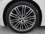 BMWならではの卓越した走りを支えるホイールと足回りです!