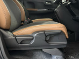 ★シートハイトアジャスター★運転席の座面を上下できるハイトアジャスター付きドライブも楽々です。