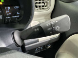 【オートライト】車外の明るさに応じて自動的にライトの点灯・消灯をしてくれます